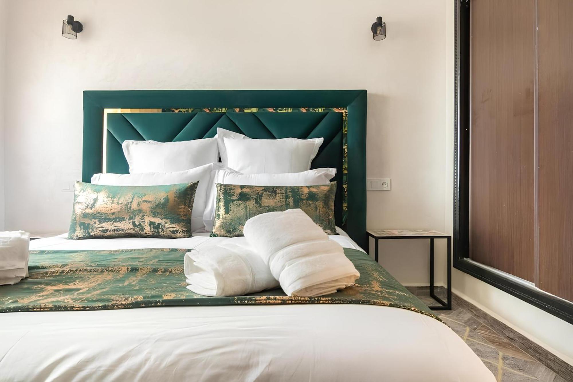 C-Appartement De Luxe Plein Centre De Gueliz Avec Piscine Parking Wifi Netflix Marrákes Kültér fotó
